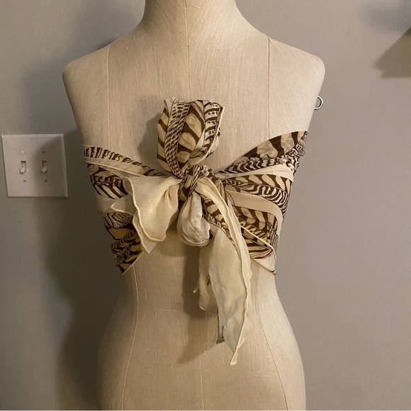 Anne Klein silk sustainable feather print sheer scarf wrap - Picture 2 of 16